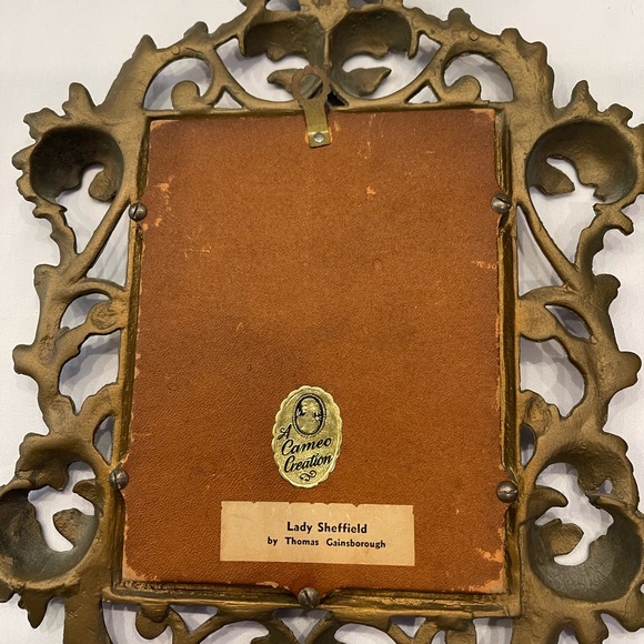 CAMEO CREATION 1940's Antique ART Hard Plastic Dark Golden Frames Portraits Set - Picture 10 of 16